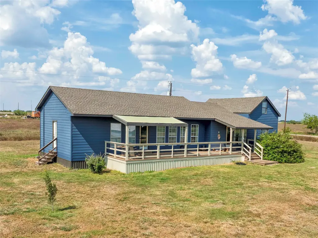 398 County Road 264 Road, Moulton