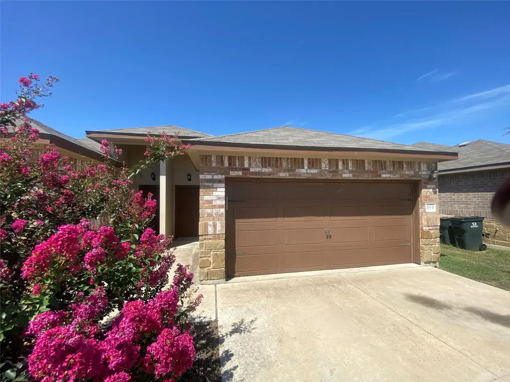 479 Jack Rabbit Lane B, Buda