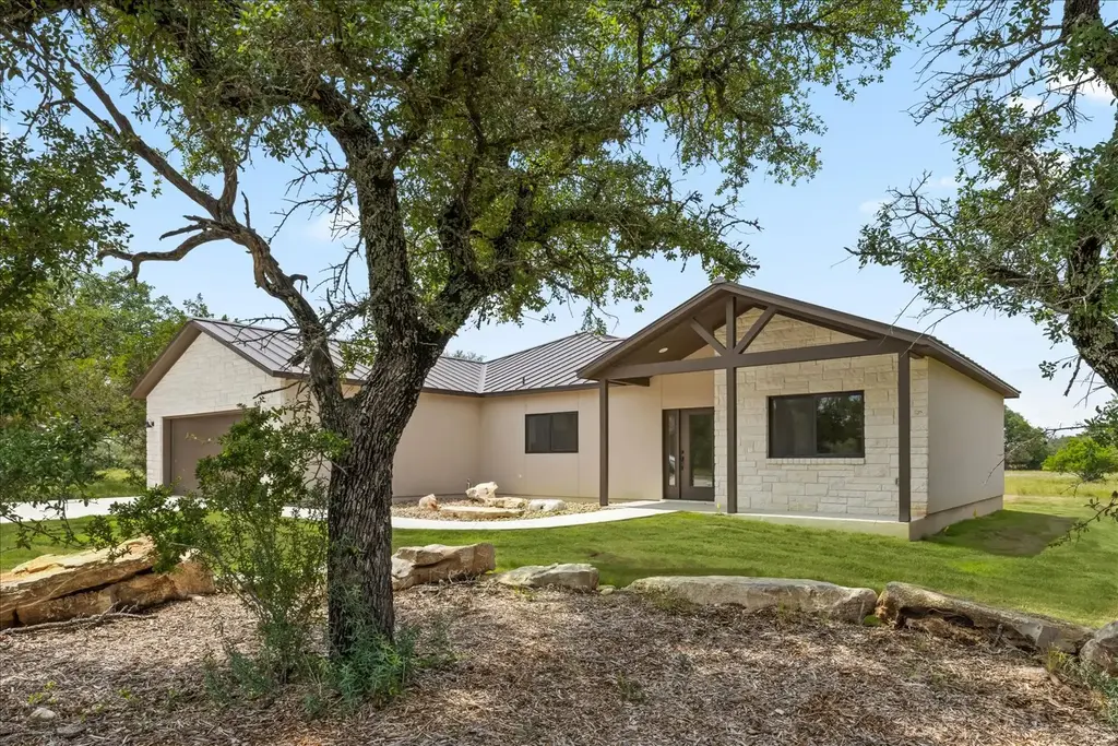114 Rolling Hill, Horseshoe Bay