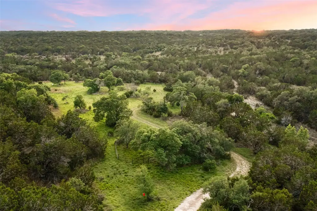 900 Lost Valley Road, Dripping Springs