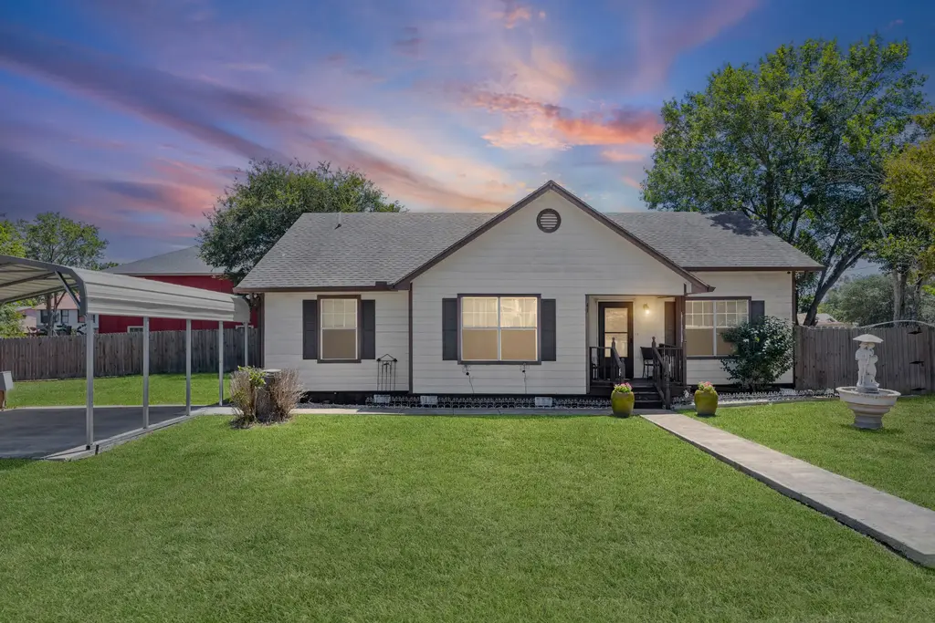 47 Mesquite Drive, Maxwell