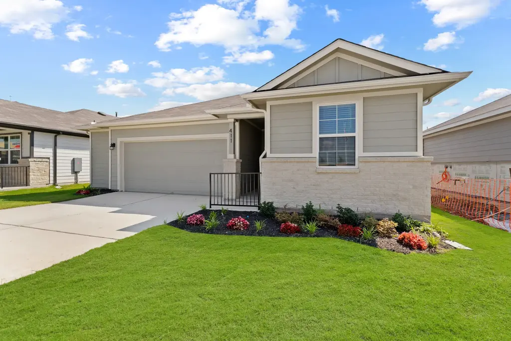 411 Town Lake Bend, Kyle