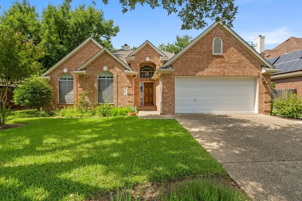 7914 Jester Boulevard, Austin