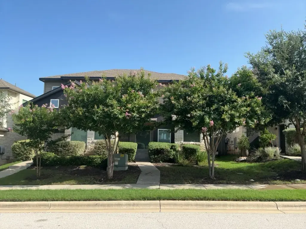 9510 Whisper Willow Boulevard, Manor