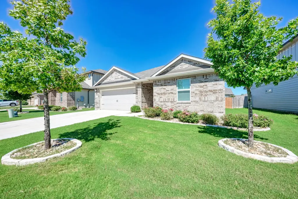 405 Windy Reed Rd, Hutto