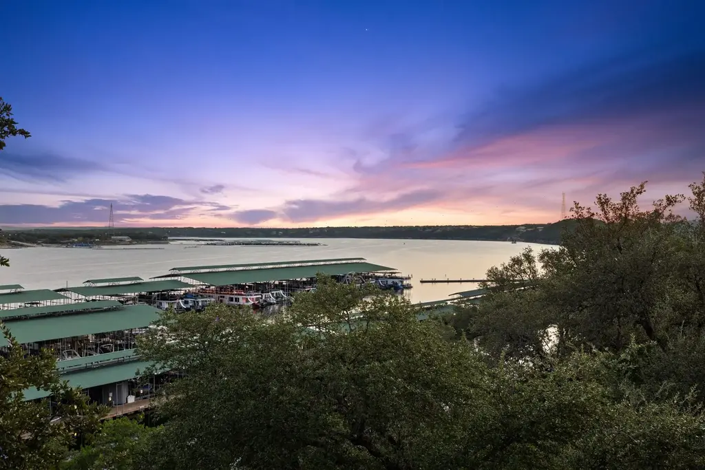 6704 Lantern View Drive 202, Jonestown