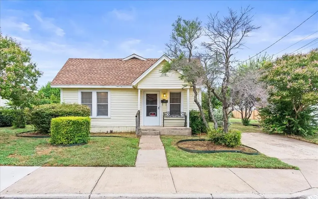 1117 F Avenue, Plano