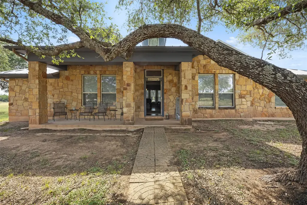 350 Lehne Road, Bertram