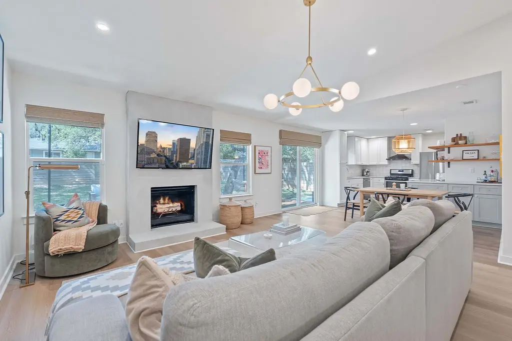 3311 Harpers Ferry Lane, Austin
