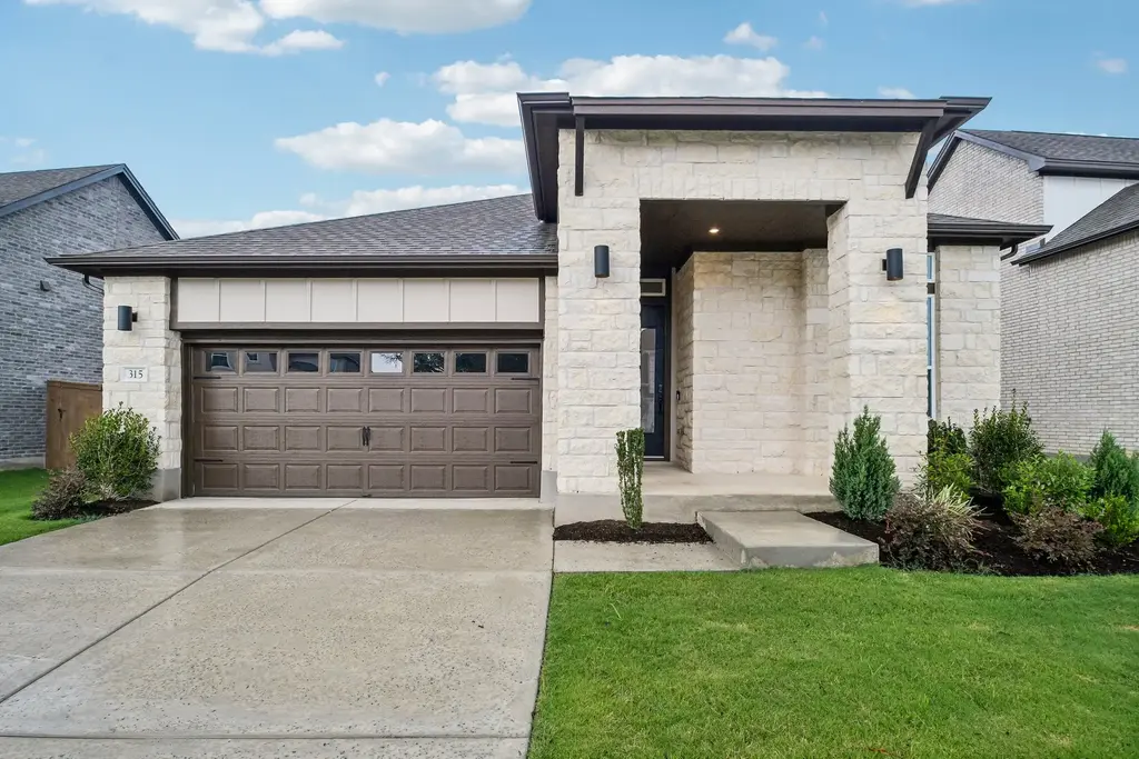 315 San Saba Drive, Buda