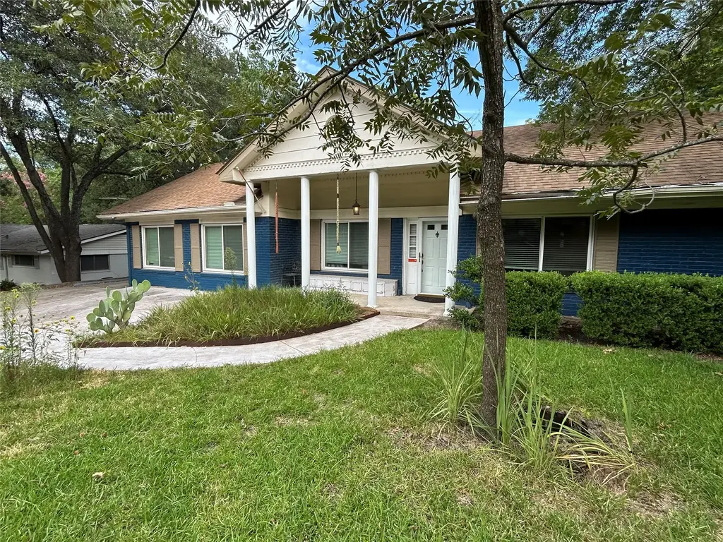 11303 Oakwood Drive, Austin