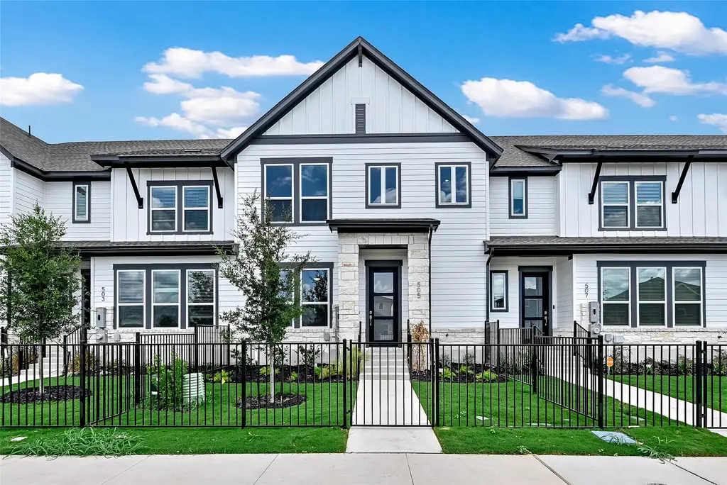 529 Emory Crossing Boulevard, Hutto