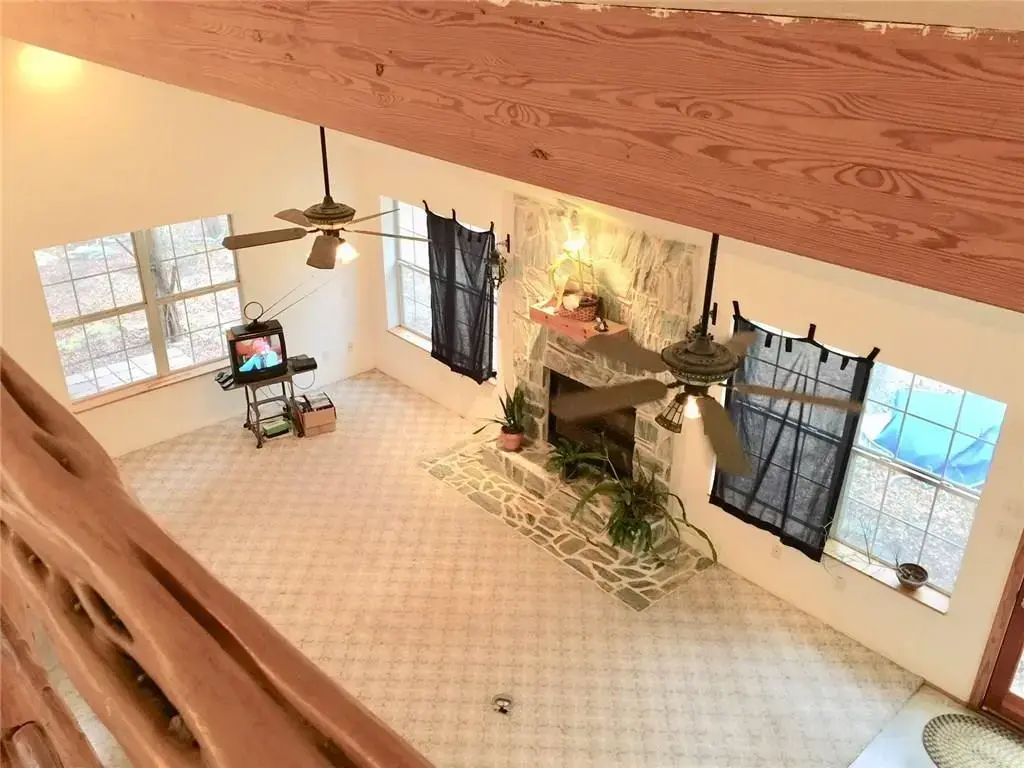 1850 N Rainbow Ranch Road N, Wimberley