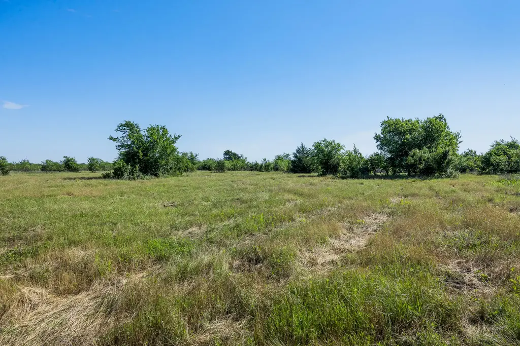 Tract 1 Tbd Lcr 392, Groesbeck