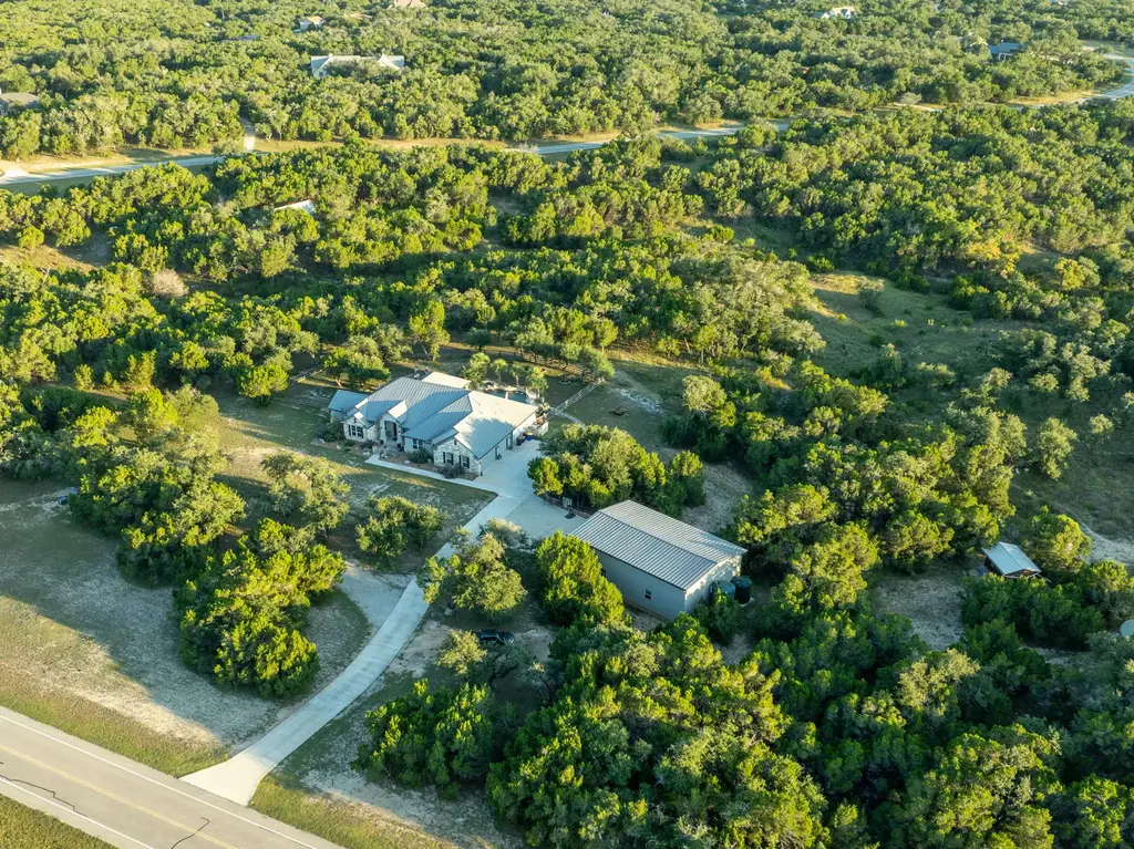 295 Toro Pass, Wimberley