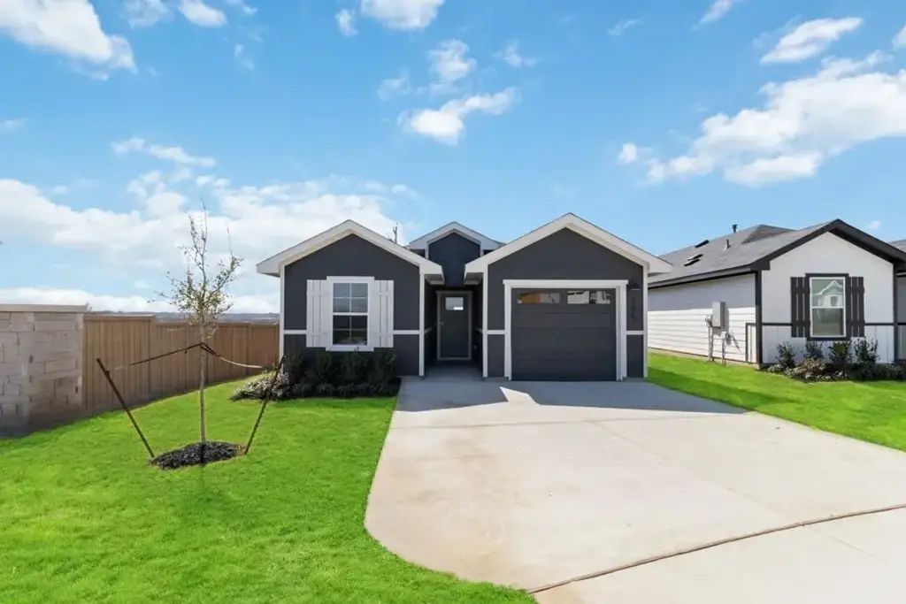 105 Celosia Loop, Uhland