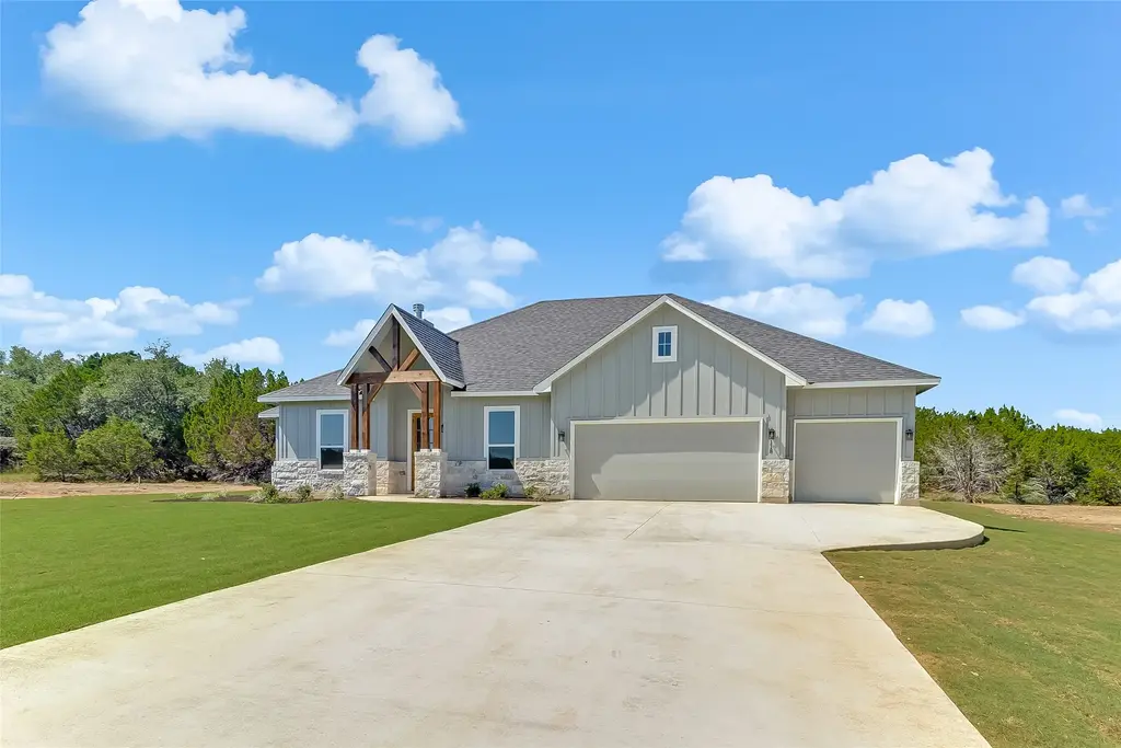 118 Rosebud Ranch Road, Bertram