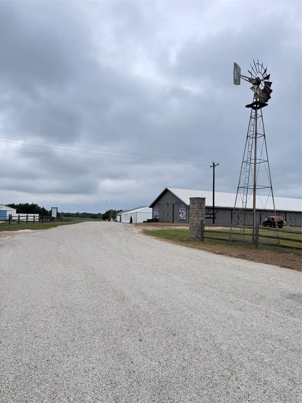 109 Compound Lane, Round Top