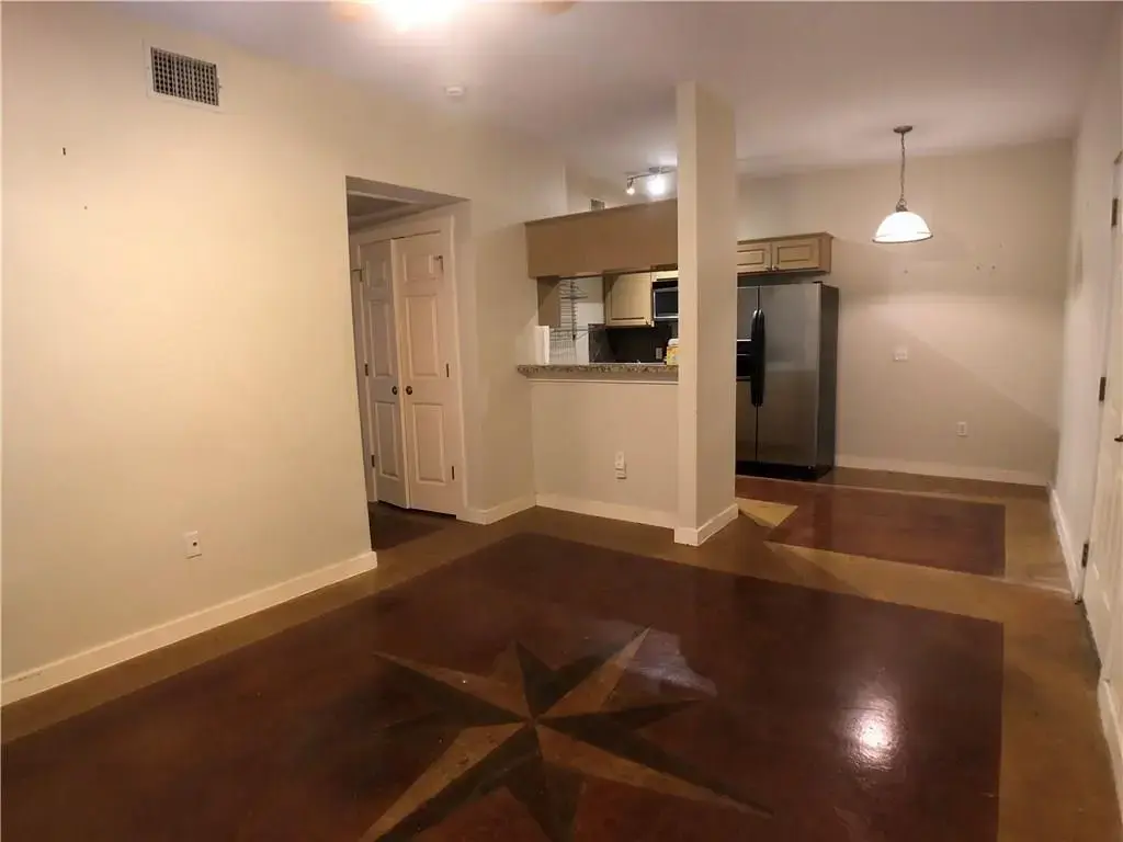 2106 Cullen Avenue 111, Austin