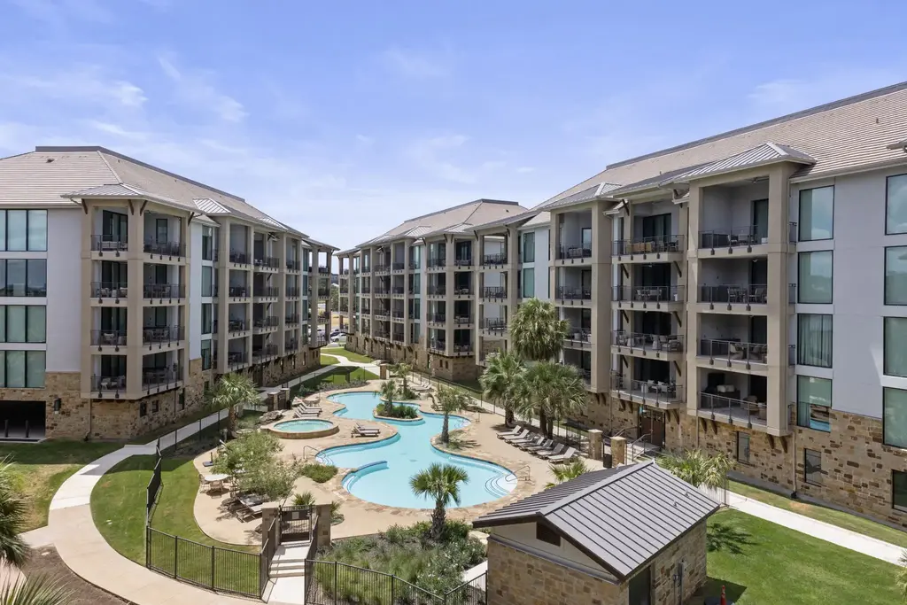 98 Island Drive 31, Horseshoe Bay
