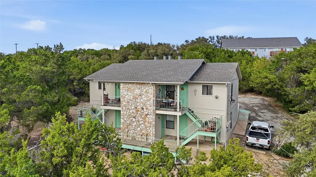 5608 Clubhouse Drive, Lago Vista