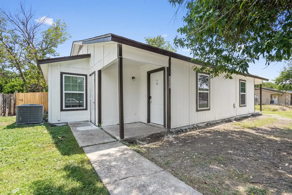 520 Lenora Drive A, Taylor