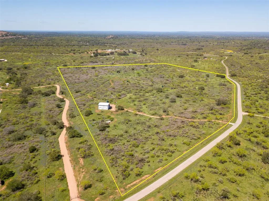 1137 County Road 314, Llano
