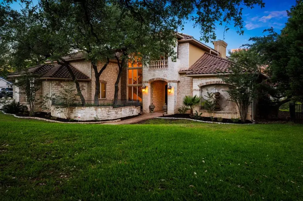 401 Brooks Hollow Road, Lakeway