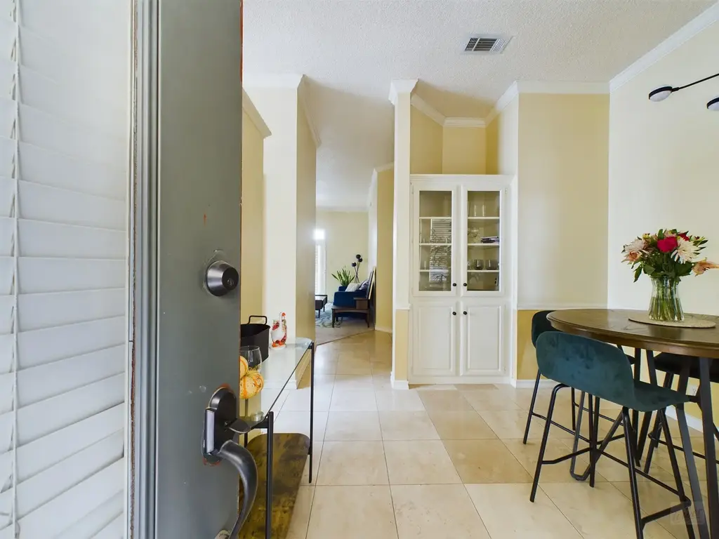 914 W 26th Street 303, Austin