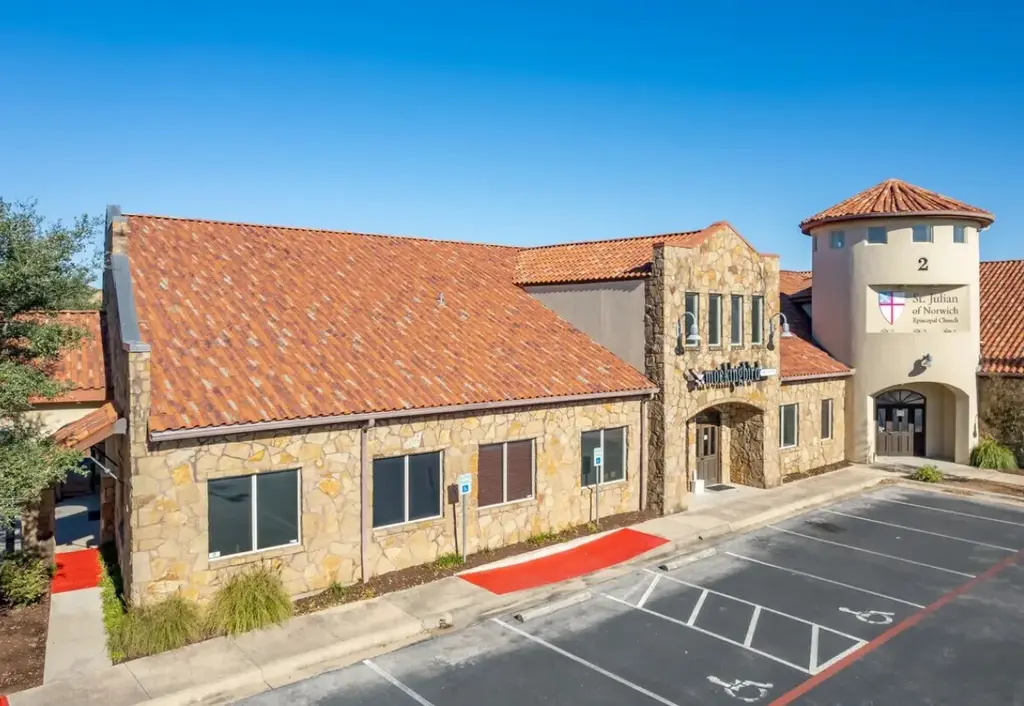 7700 Cat Hollow Drive 202, Round Rock