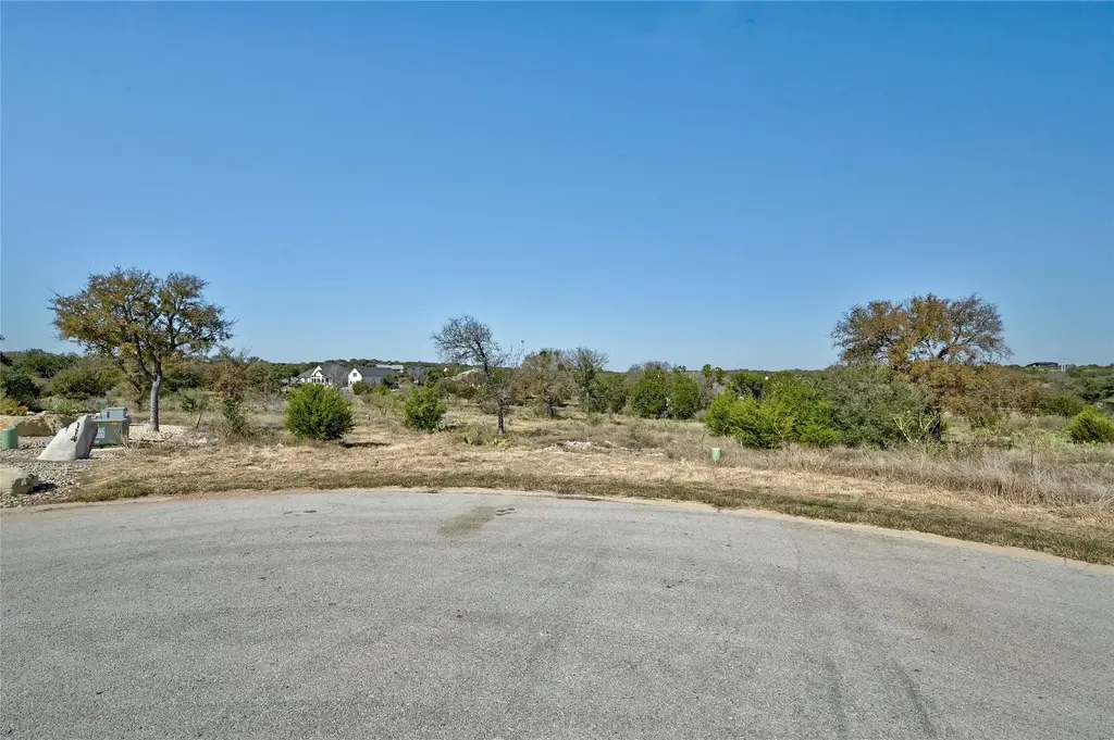 Lot 210 Enchanted Oaks Point, Spicewood