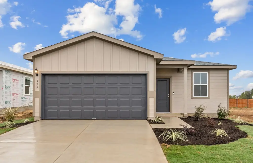 325 Sullivan Way, Elgin