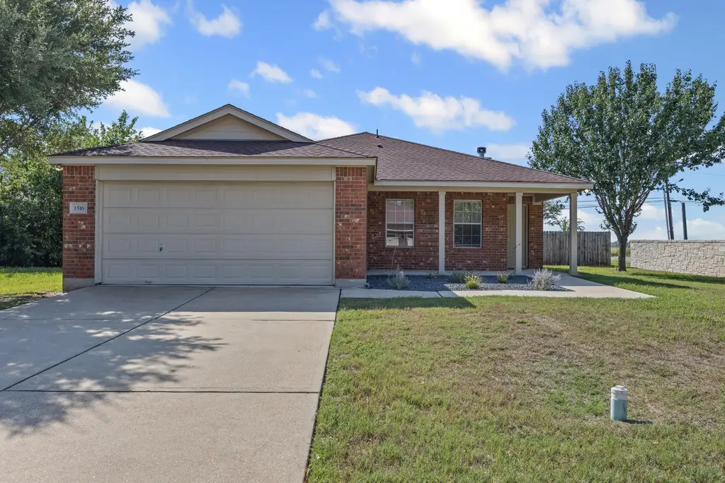 1516 Paint Brush Drive, Lockhart