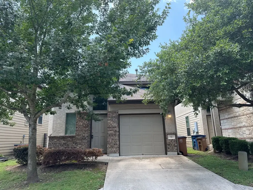 2101 Rivers Edge Way 32, Austin