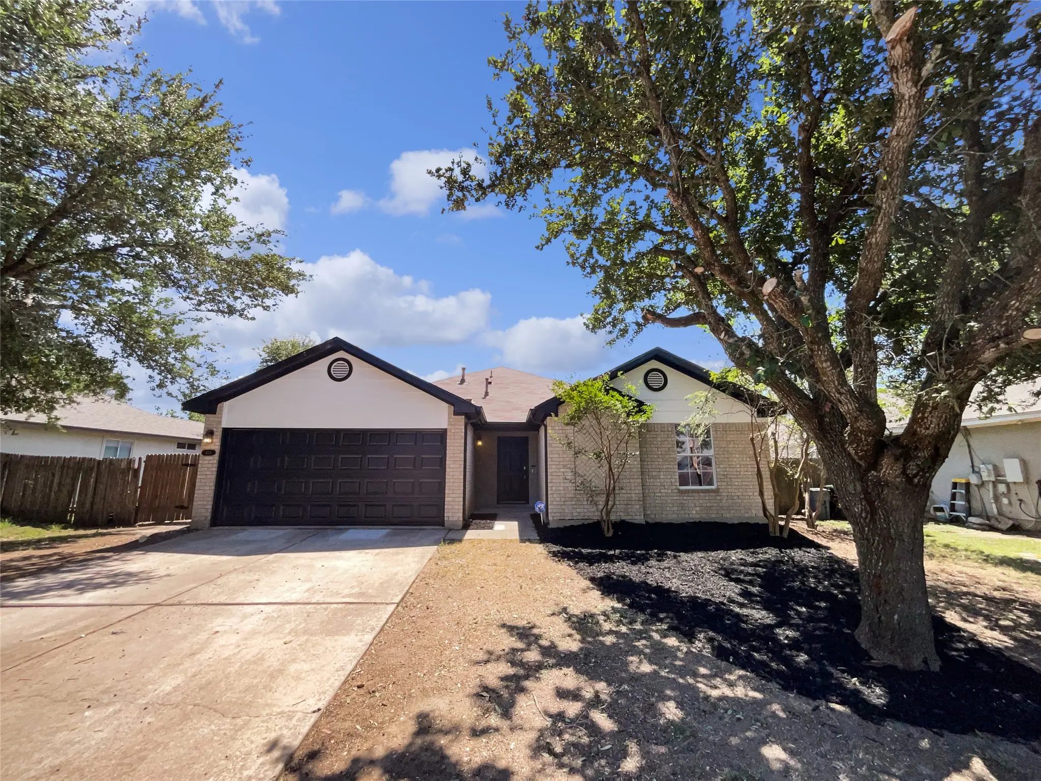 Photo of Listing #8484960