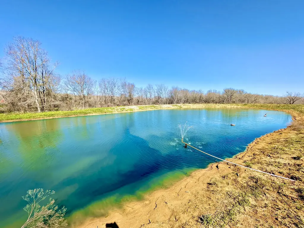 1118 County Road 447, Waelder