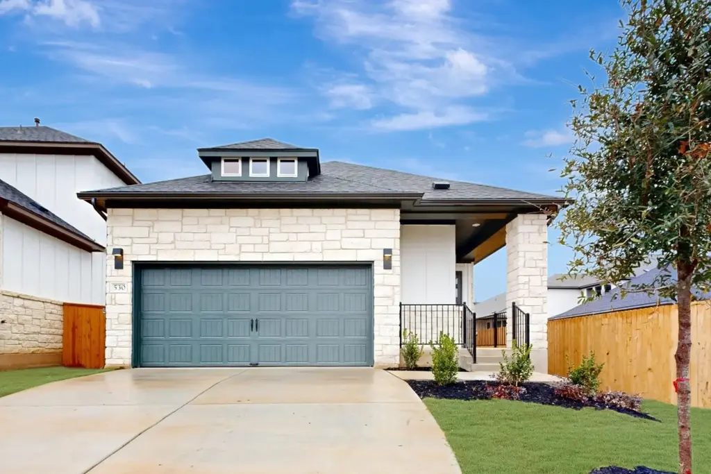 530 Darley Oak Drive, Dripping Springs