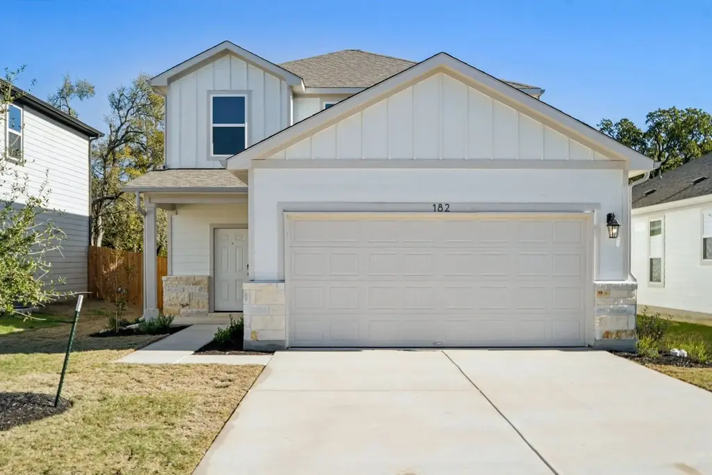182 Bendecido Loop, Elgin