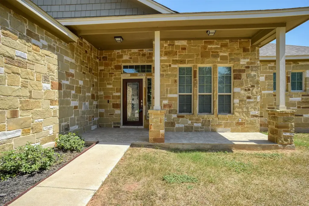 240 Keawakapu Drive, Bastrop