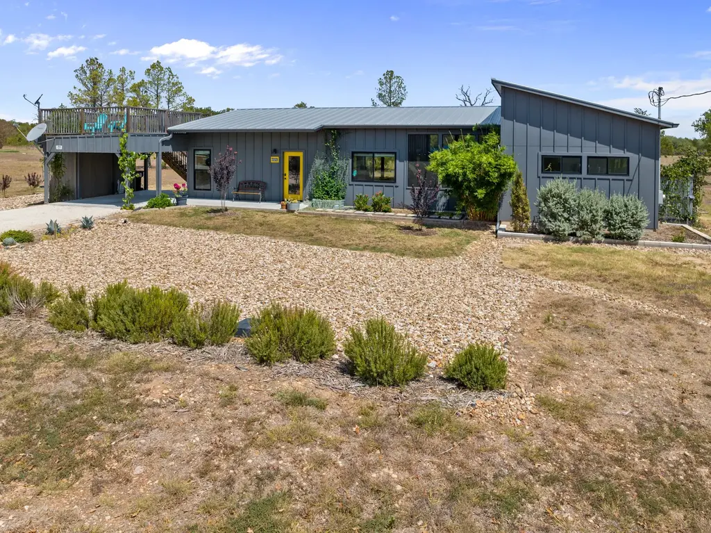 359 Big Bow, Smithville