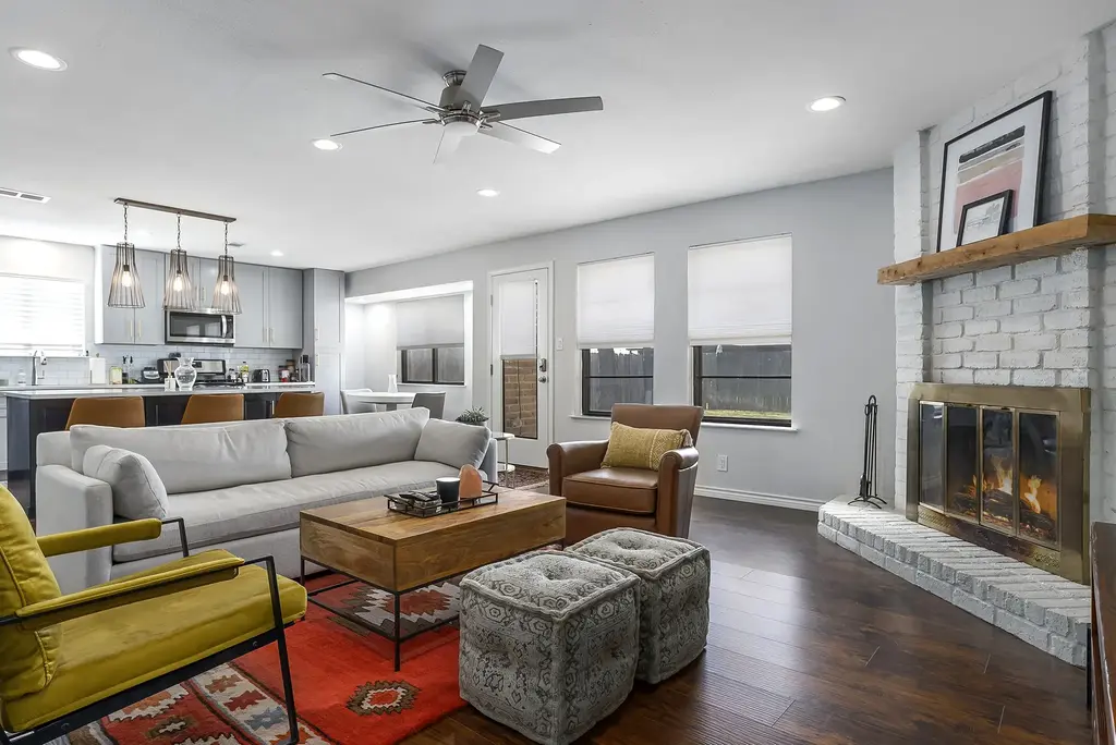 2507 Broken Oak Drive, Austin