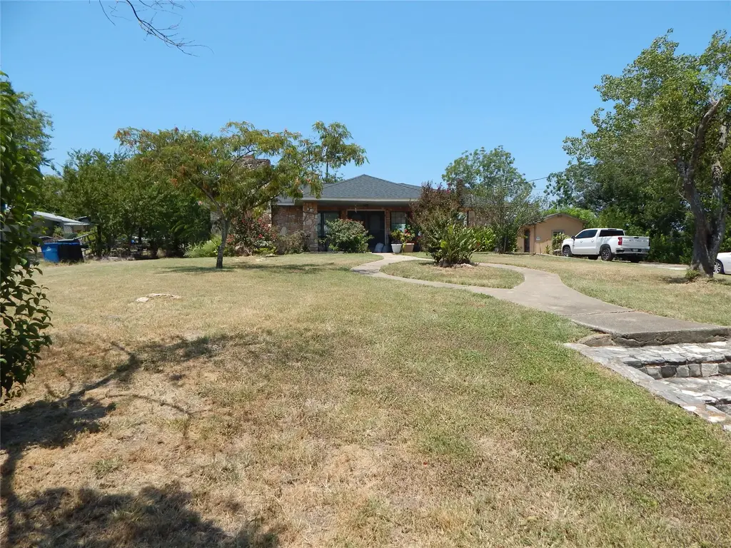 2300 Thrasher Lane, Austin