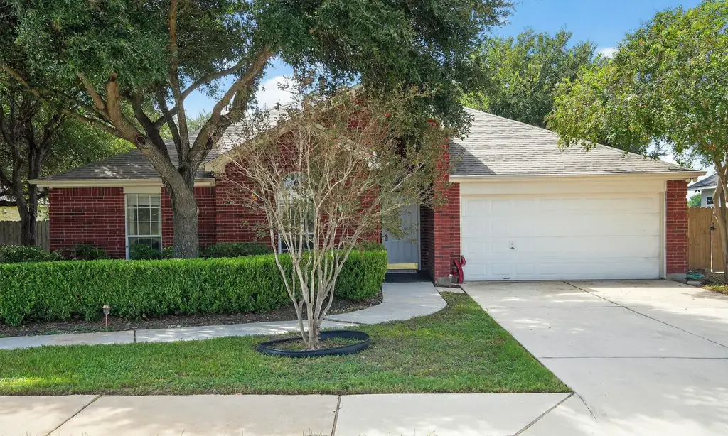 1410 Colton Lane, Lockhart