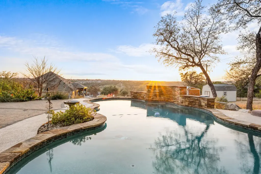 4512 Diamante Drive, Spicewood