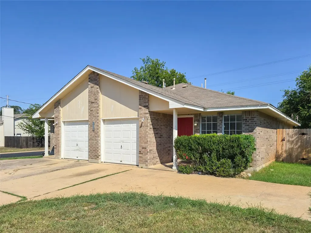 300 Tamara Drive B, Georgetown