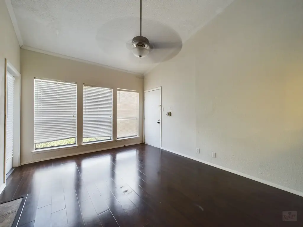 807 W 25th Street 304, Austin