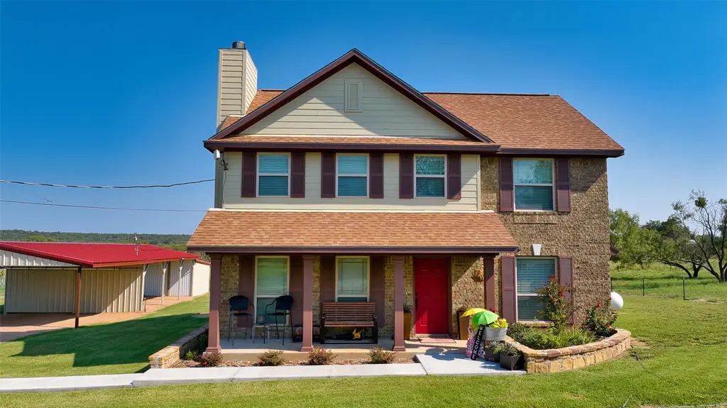 1004 E Pontotoc Street, Mason