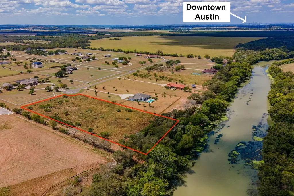 100 Colorado Bluff, Cedar Creek