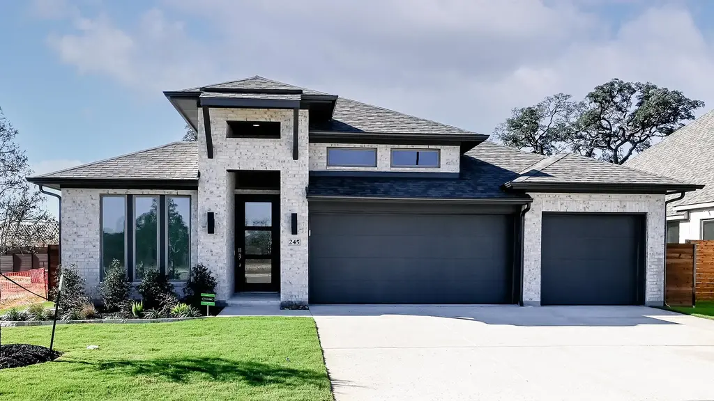 245 Melody Road, Lockhart
