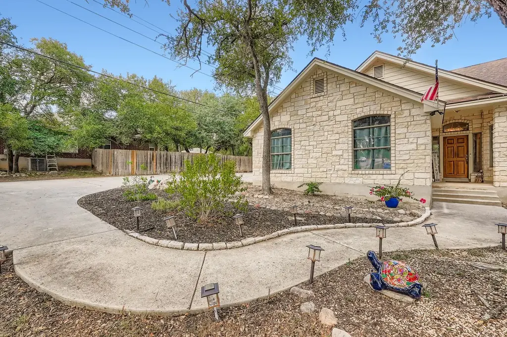 100 Quarry Springs Drive, San Marcos